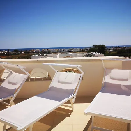 La Corte Resort *